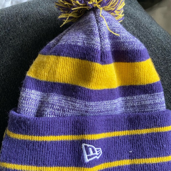 Men’s • Minnesota Vikings beanie - Picture 2 of 4